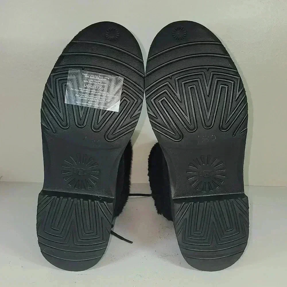 UGG plush boots nwob